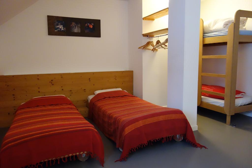 Auberge Des Ecrins Champoléon Room photo